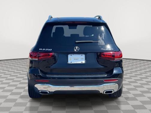 Midnight Black 2022 Mercedes-Benz GLB 250 Base 4MATIC
