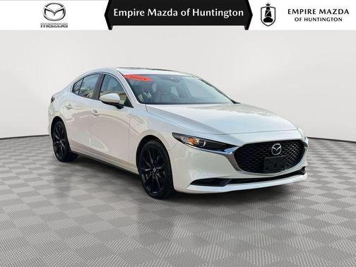 Snowflake White Pearl 2021 Mazda Mazda3 AWD w/Preferred Package