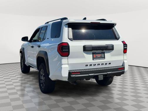 Ice 2025 Toyota 4Runner SR5