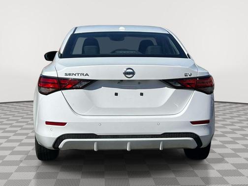 Cloud White 2023 Nissan Sentra SV