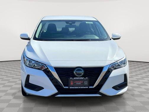 Cloud White 2023 Nissan Sentra SV