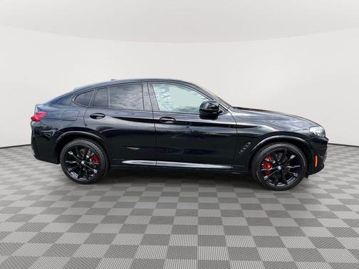 Black Sapphire Metallic 2024 BMW X4 M40i