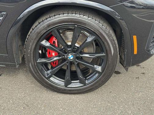 Black Sapphire Metallic 2024 BMW X4 M40i