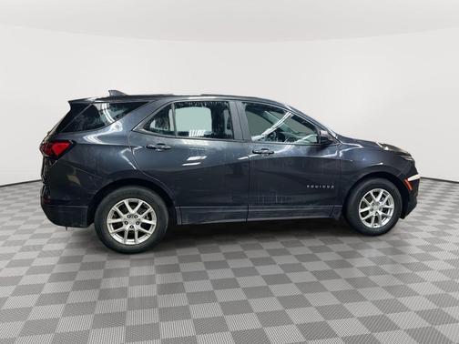 Gray 2022 Chevrolet Equinox LS
