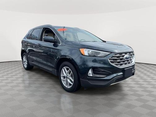 Blue Metallic 2022 Ford Edge SEL