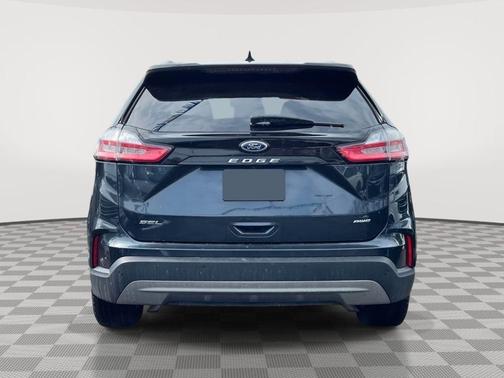 Blue Metallic 2022 Ford Edge SEL