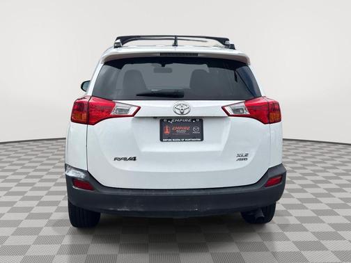 Super White 2013 Toyota RAV4 XLE