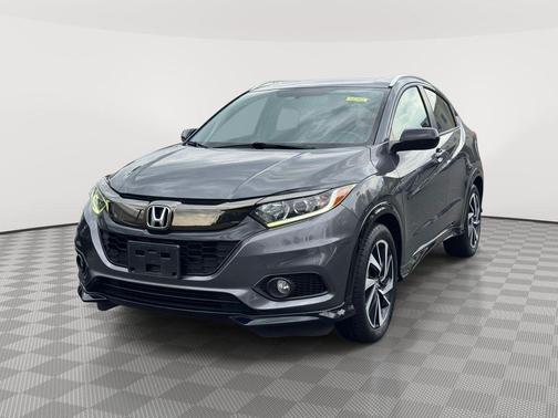 Lunar Silver Metallic 2019 Honda HR-V Sport