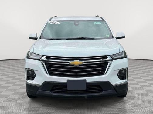 Summit White 2023 Chevrolet Traverse LT Cloth