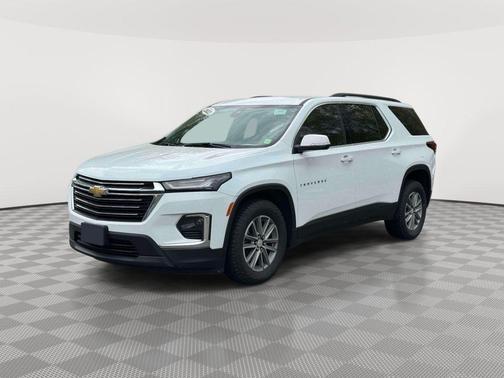 Summit White 2023 Chevrolet Traverse LT Cloth