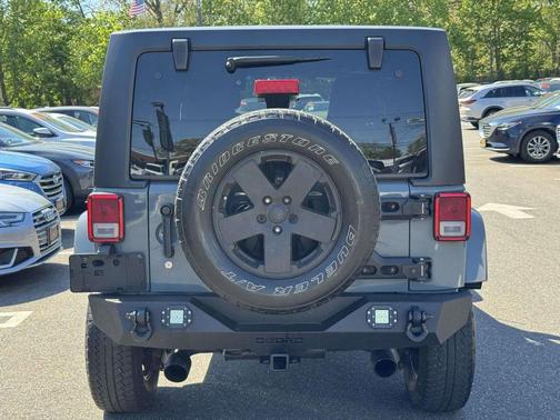 Anvil Clearcoat 2015 Jeep Wrangler Unlimited Sahara