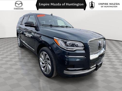 Blue Metallic 2022 Lincoln Navigator Reserve