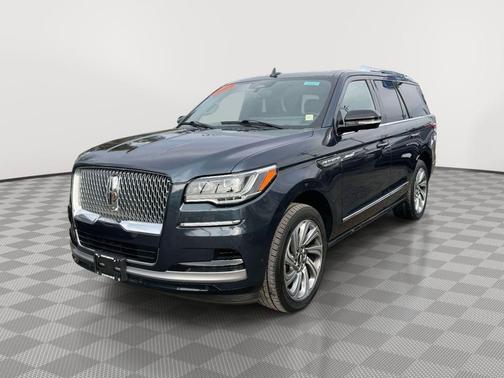 Blue Metallic 2022 Lincoln Navigator Reserve