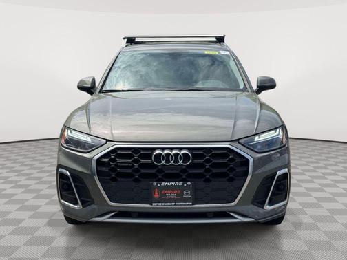 Chronos Gray Metallic 2024 Audi Q5 45 S line quattro Premium