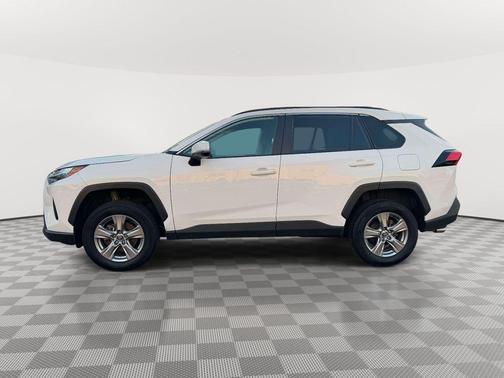Ice 2024 Toyota RAV4 XLE
