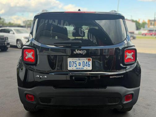 Black Clearcoat 2022 Jeep Renegade Sport