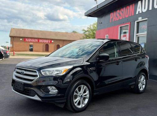 Shadow Black 2017 Ford Escape SE