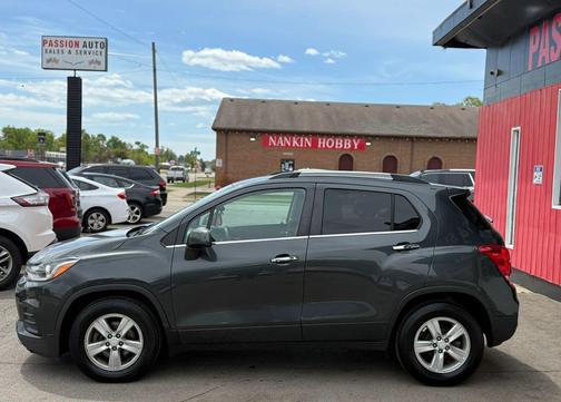 Nightfall Gray Metallic 2020 Chevrolet Trax LT