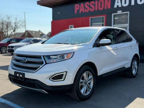 White Platinum Metallic Tri-Coat 2018 Ford Edge SEL