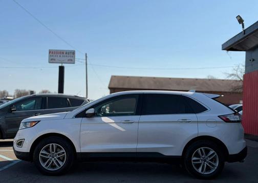 White Platinum Metallic Tri-Coat 2018 Ford Edge SEL