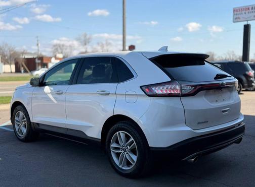 White Platinum Metallic Tri-Coat 2018 Ford Edge SEL