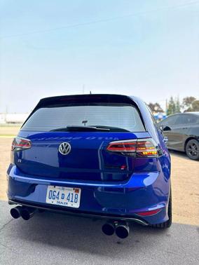 2015 Volkswagen Golf R 4-Door w/DCC & Navigation