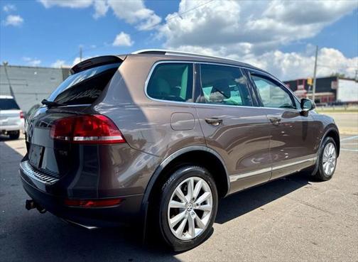 2013 Volkswagen Touareg TDI Sport