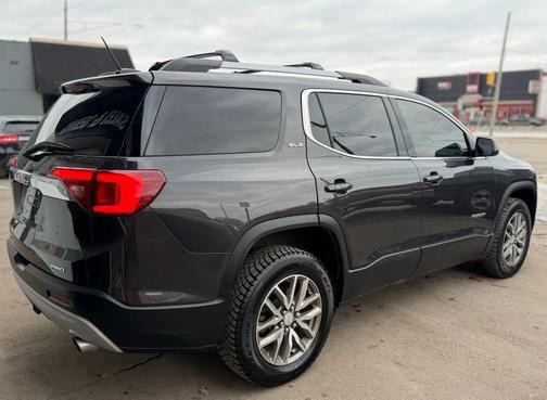 2018 GMC Acadia SLE-2