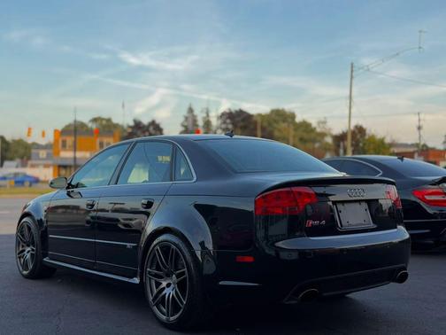 Phantom Black Pearl Effect 2007 Audi RS 4 Base