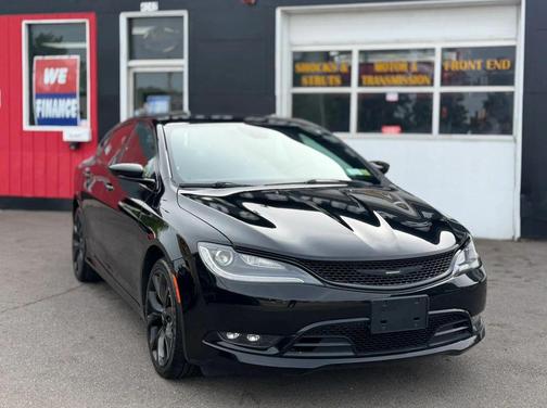 Black Clearcoat 2015 Chrysler 200 S