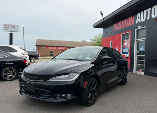Black Clearcoat 2015 Chrysler 200 S