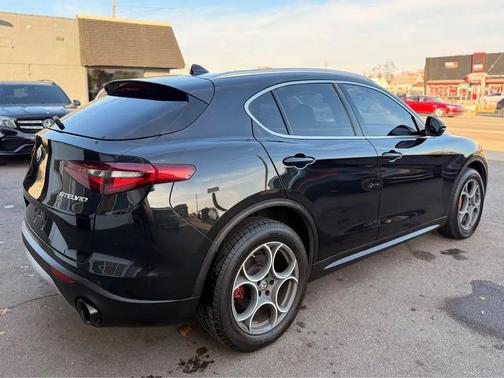 2018 Alfa Romeo Stelvio Ti Sport