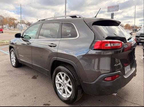 2015 Jeep Cherokee Sport