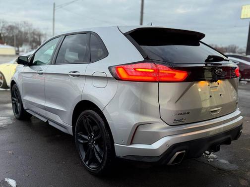 2019 Ford Edge ST