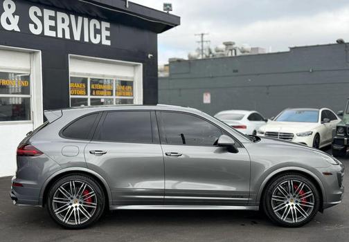 Gray 2016 Porsche Cayenne GTS