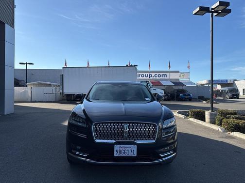 2022 Lincoln Nautilus Black Label