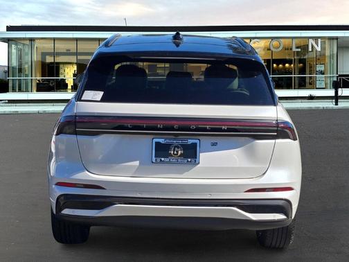 2026 Lincoln Nautilus Black Label