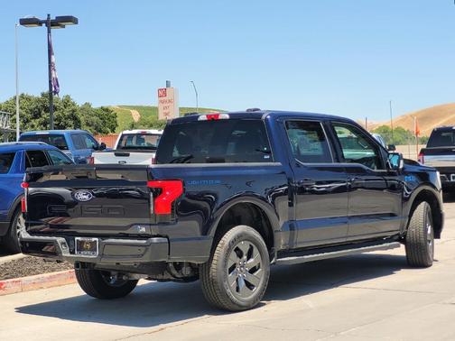 2025 Ford F-150 Lightning Flash