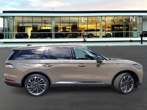 2025 Lincoln Aviator Reserve AWD