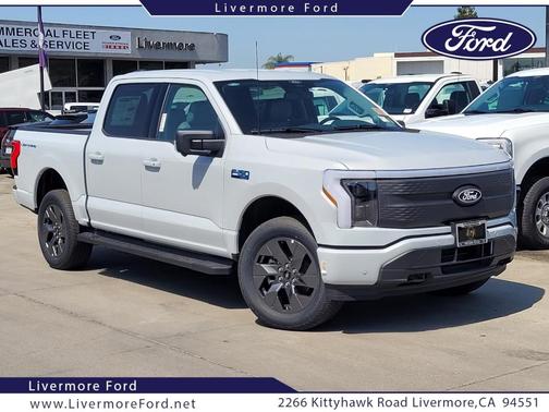 2025 Ford F-150 Lightning Flash