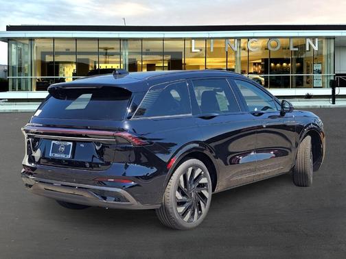 2025 Lincoln Nautilus Reserve