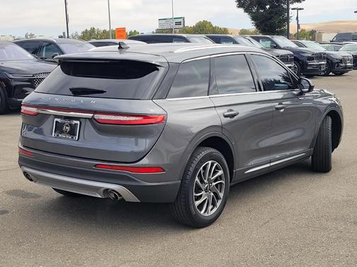 2022 Lincoln Corsair Standard