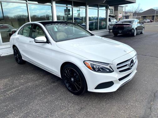Photo 3 of 20 of 2016 Mercedes-Benz C-Class C 300 4MATIC