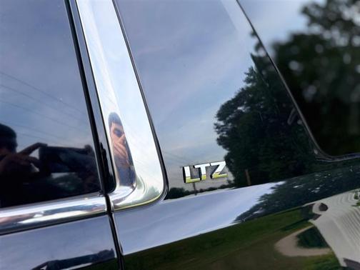 Black 2016 Chevrolet Suburban LTZ