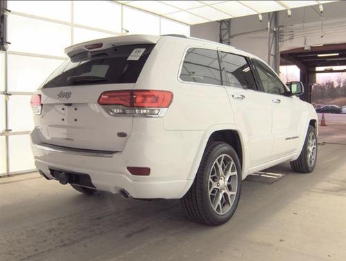 2020 Jeep Grand Cherokee Overland