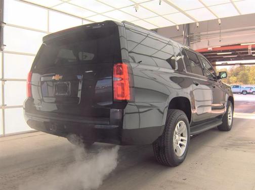 2017 Chevrolet Suburban LT