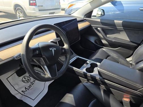 Pearl White Multi-Coat 2021 Tesla Model 3 Standard Range Plus