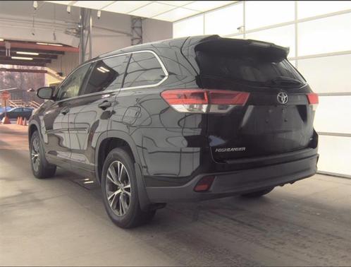2018 Toyota Highlander LE