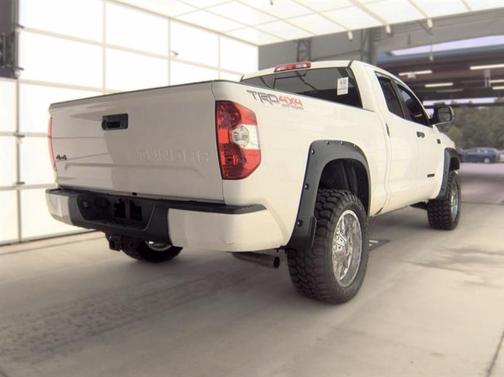 Super White 2015 Toyota Tundra SR5