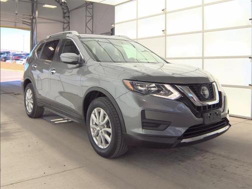 2018 Nissan Rogue SV